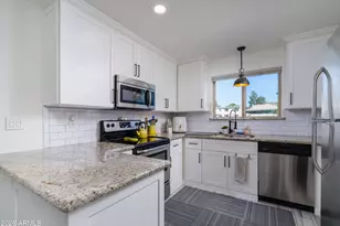 8145 N Central Ave, Phoenix, AZ 85020 - Photo 16