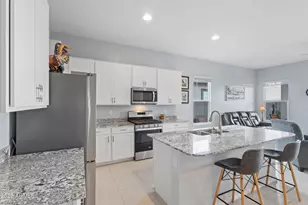 15628 W Smoketree Dr, Surprise, AZ 85387 - Photo 18