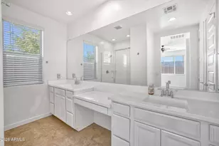 1313 E Glass Ln, Phoenix, AZ 85042 - Photo 22