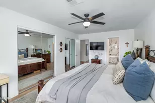 3021 E Wahalla Ln, Phoenix, AZ 85050 - Photo 14