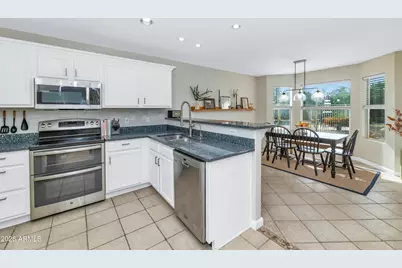 3021 E Wahalla Lane, Phoenix, AZ 85050 - Photo 8