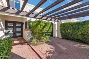 8462 E San Bernardo Dr, Scottsdale, AZ 85258 - Photo 2