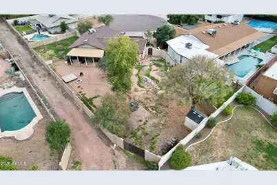 8626 E Columbus Avenue, Scottsdale, AZ 85251 - Photo 12