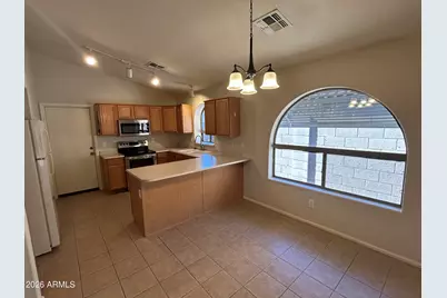 15948 W Latham Street, Goodyear, AZ 85338 - Photo 2