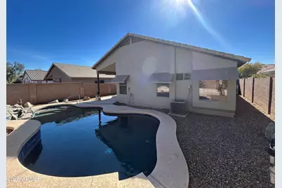 15948 W Latham Street, Goodyear, AZ 85338 - Photo 14