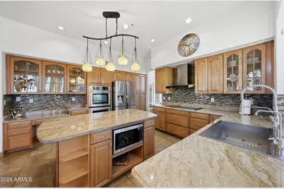 9203 E Topeka Drive, Scottsdale, AZ 85255 - Photo 18