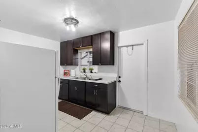 5702 W Vista Avenue, Glendale, AZ 85301 - Photo 30