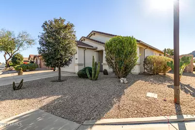 757 W Twin Peaks Parkway, San Tan Valley, AZ 85143 - Photo 2