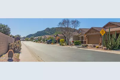 757 W Twin Peaks Parkway, San Tan Valley, AZ 85143 - Photo 4