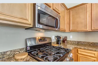 14582 W Port Royale Lane, Surprise, AZ 85379 - Photo 8