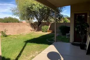 17480 W Mauna Loa Ln, Surprise, AZ 85388 - Photo 6