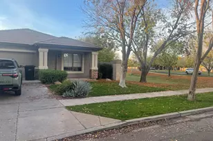 3733 E Bruce Ct, Gilbert, AZ 85234 - Photo 2