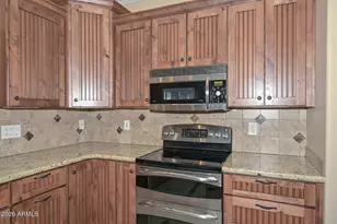 10841 W Angels Ln, Peoria, AZ 85373 - Photo 16