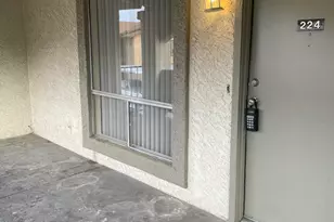 465 W Ivyglen St, Mesa, AZ 85201 - Photo 2