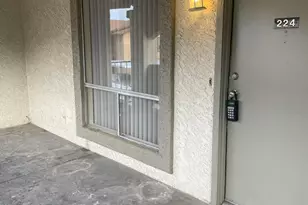 465 W Ivyglen St, Mesa, AZ 85201 - Photo 2