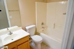 3033 E Hononegh Dr, Phoenix, AZ 85050 - Photo 28