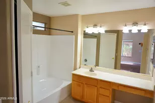 3033 E Hononegh Dr, Phoenix, AZ 85050 - Photo 32