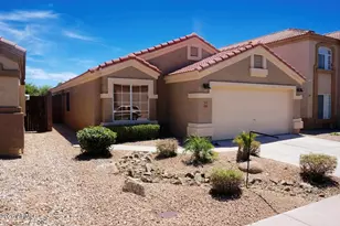 3033 E Hononegh Dr, Phoenix, AZ 85050 - Photo 1