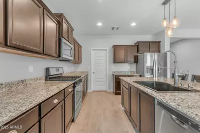 696 W Glen Canyon Drive, San Tan Valley, AZ 85140 - Photo 6