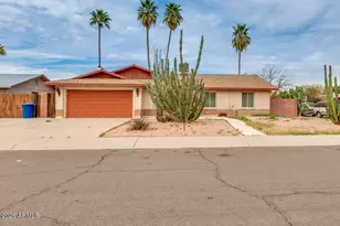 1722 E Broadmor Dr, Tempe, AZ 85282 - Photo 26