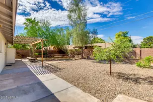 332 E Malibu Dr, Tempe, AZ 85282 - Photo 20