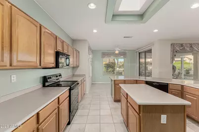 16432 W Quarry Court, Surprise, AZ 85374 - Photo 28