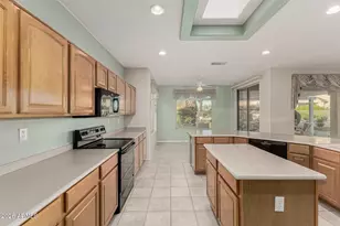 16432 W Quarry Ct, Surprise, AZ 85374 - Photo 28