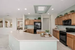 16432 W Quarry Ct, Surprise, AZ 85374 - Photo 2