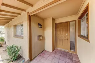 137 E Fremont Dr, Tempe, AZ 85282 - Photo 4