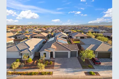 17829 W Red Fox Road, Surprise, AZ 85387 - Photo 2