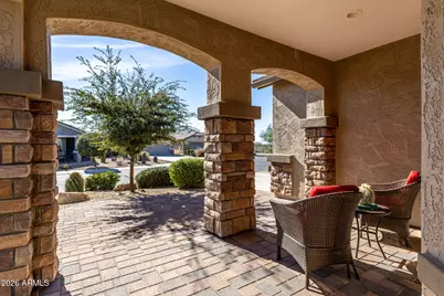 328 W Peak Place, San Tan Valley, AZ 85143 - Photo 2