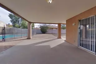 1406 E Kerry Ln, Phoenix, AZ 85024 - Photo 14