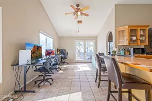 230 S Hazelton Dr, Chandler, AZ 85226 - Photo 10