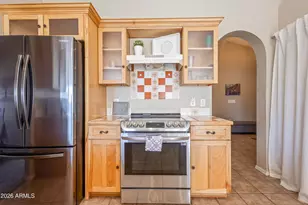 230 S Hazelton Dr, Chandler, AZ 85226 - Photo 12