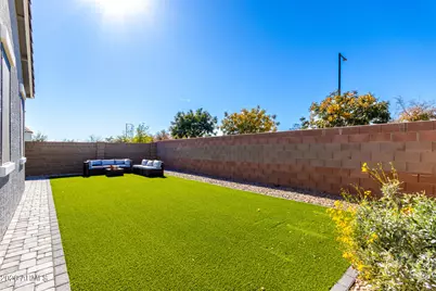 13500 N 174th Lane, Surprise, AZ 85388 - Photo 6