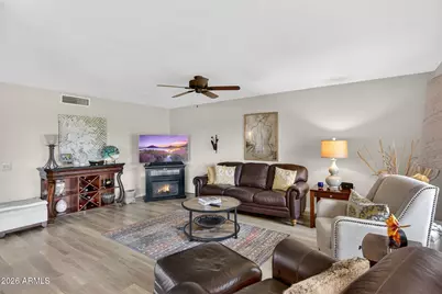 15617 N Cameo Drive, Sun City, AZ 85351 - Photo 6