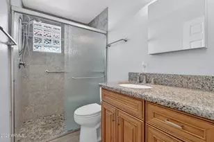 5640 N 12th St, Phoenix, AZ 85014 - Photo 18