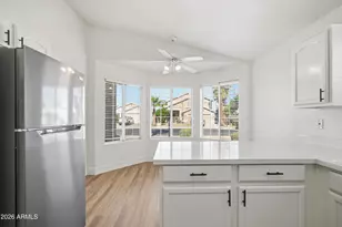 125 W Smoke Tree Rd, Gilbert, AZ 85233 - Photo 12