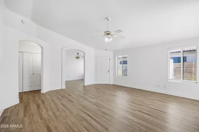 125 W Smoke Tree Road, Gilbert, AZ 85233 - Photo 6