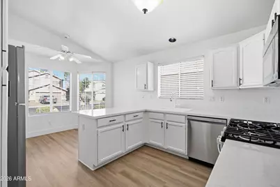 125 W Smoke Tree Road, Gilbert, AZ 85233 - Photo 8