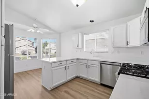 125 W Smoke Tree Rd, Gilbert, AZ 85233 - Photo 8