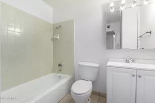 1348 E Broadmor Dr, Tempe, AZ 85282 - Photo 28