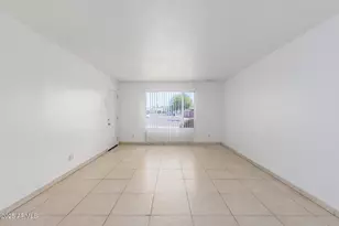 1348 E Broadmor Dr, Tempe, AZ 85282 - Photo 2