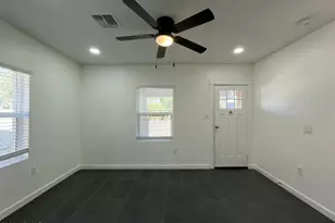 4130 N Longview Ave, Phoenix, AZ 85014 - Photo 8