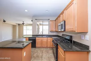 2023 W Shackleton Dr, Phoenix, AZ 85086 - Photo 16