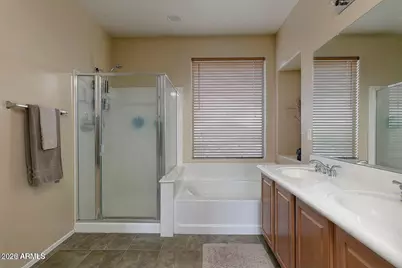 2023 W Shackleton Drive, Phoenix, AZ 85086 - Photo 8