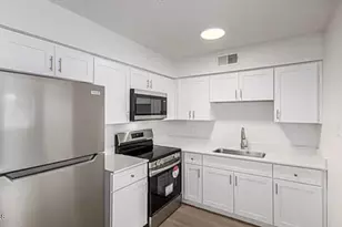 2615 E Greenway Rd, Phoenix, AZ 85032 - Photo 1