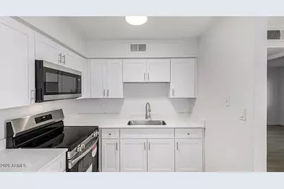 2615 E Greenway Road #20, Phoenix, AZ 85032 - Photo 2