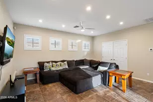 3729 E Robin Ln, Phoenix, AZ 85050 - Photo 18