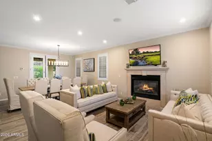 3729 E Robin Ln, Phoenix, AZ 85050 - Photo 8